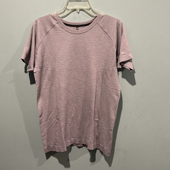 New ALPHALETE Hero Seammless short sleeve tee|color Smoke Bomb|SZ medium, Large - Picture 4 of 7